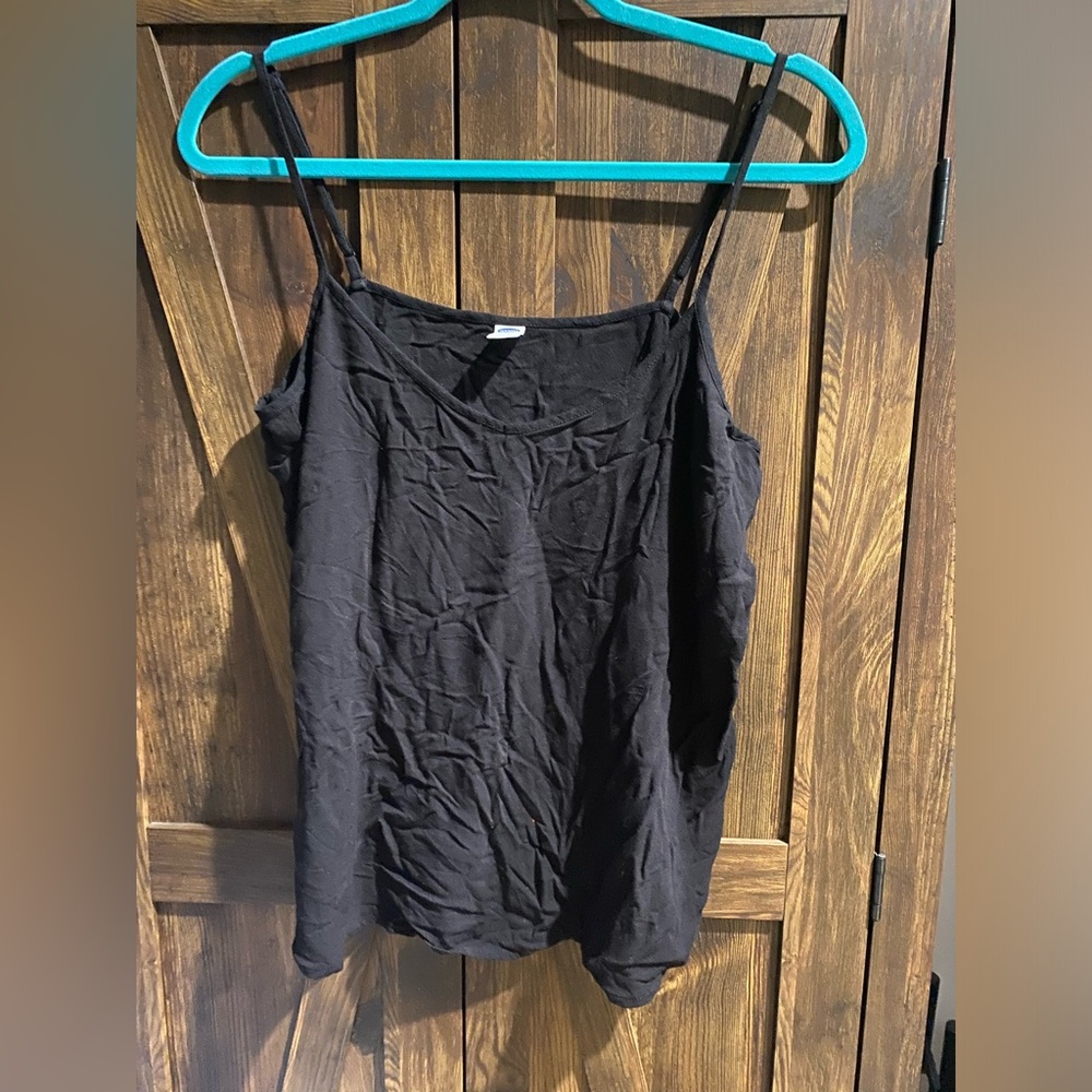Old  Navy Black Tank  Top Size L 100% Rayon Regulated Straps